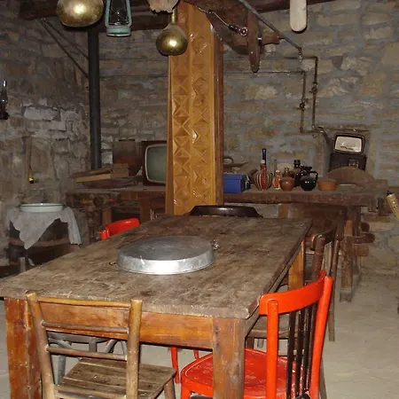 Country House 德里亚诺沃